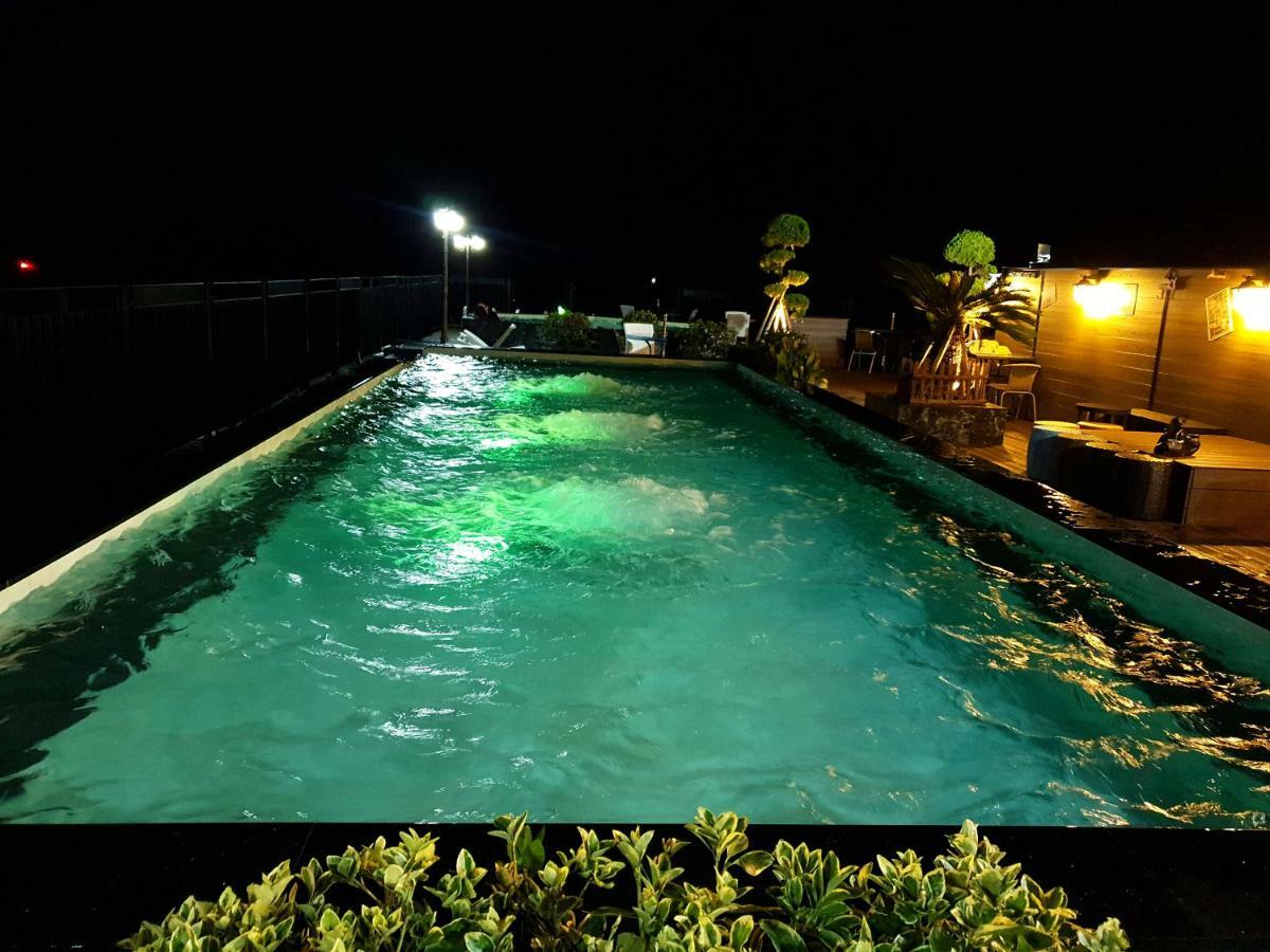 סאוגוויפו Hotel Fine מראה חיצוני תמונה